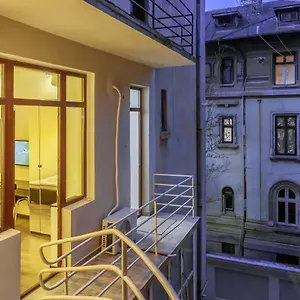 Aparthotel Chateau: Upscale In Bucharest's Historical Center!, Boekarest